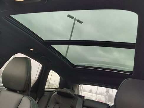 New 2026 Volvo XC60 B5 Ultra w/ Climate Package image 27