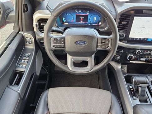 Used 2025 Ford F150 Lariat w/ Equipment Group 501A Mid image 9