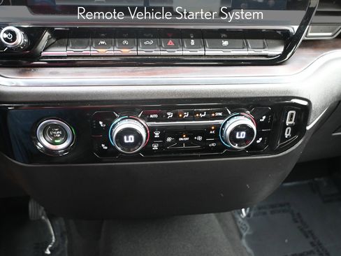 Used 2024 GMC Sierra 1500 SLT image 17