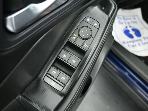 Used 2024 Nissan Rogue SV image 12