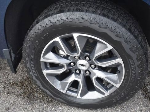 Used 2021 Chevrolet Silverado 1500 RST image 11