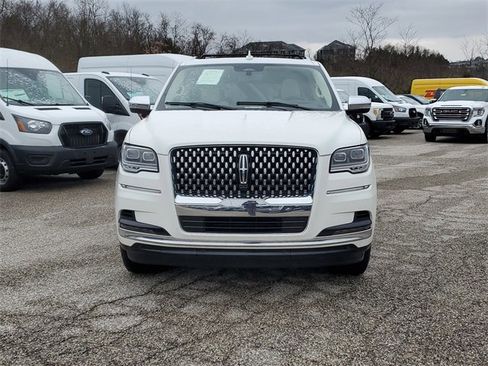 Used 2023 Lincoln Navigator L Black Label image 2