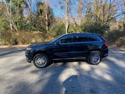 Used 2017 Jeep Grand Cherokee Summit w/ Platinum Series Group image 9