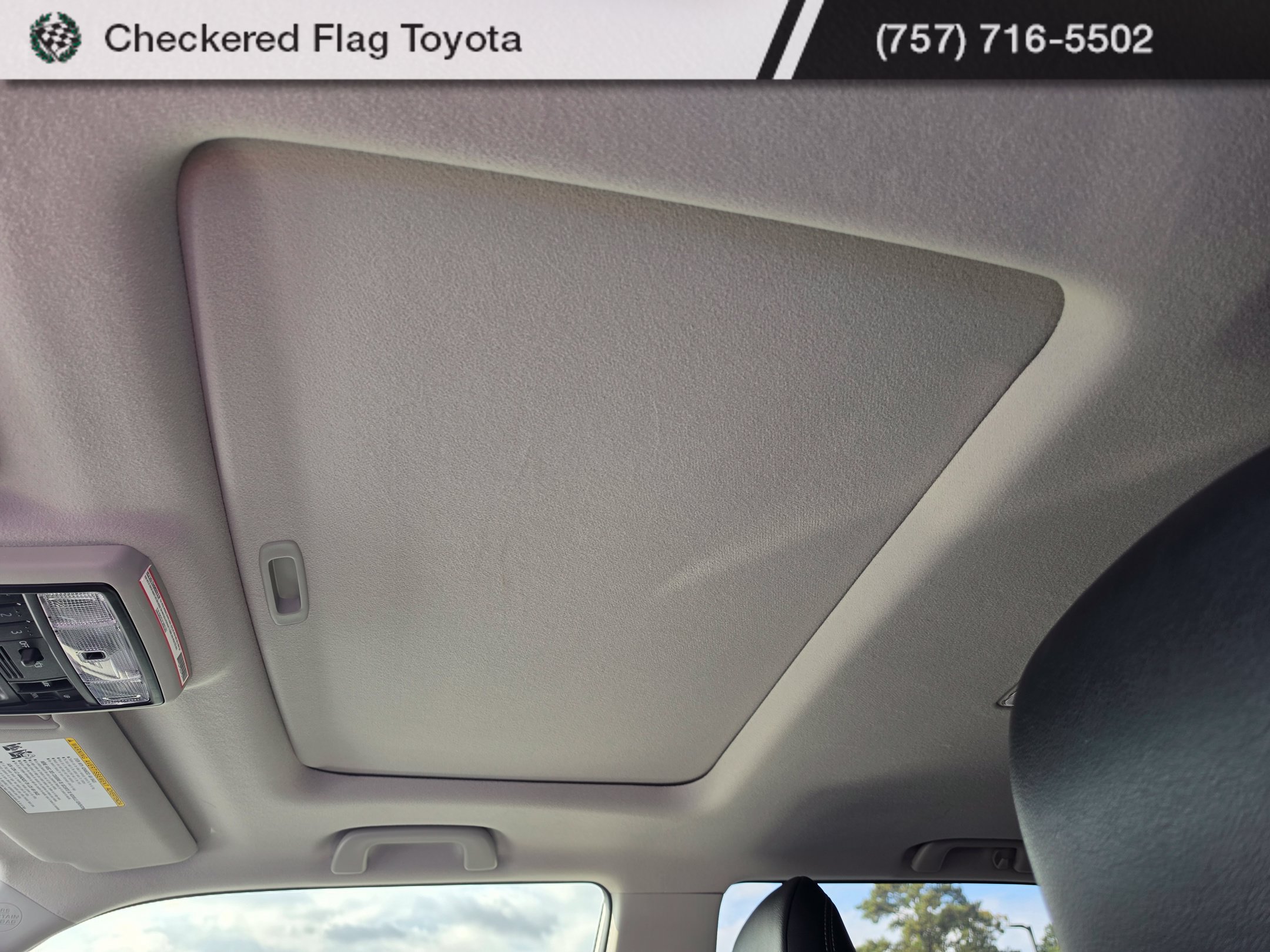 Used 2024 Toyota 4Runner SR5 Premium w/ Moonroof Package AWD/4WD image 10
