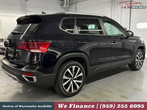Used 2022 Volkswagen Taos SE AWD/4WD image 7