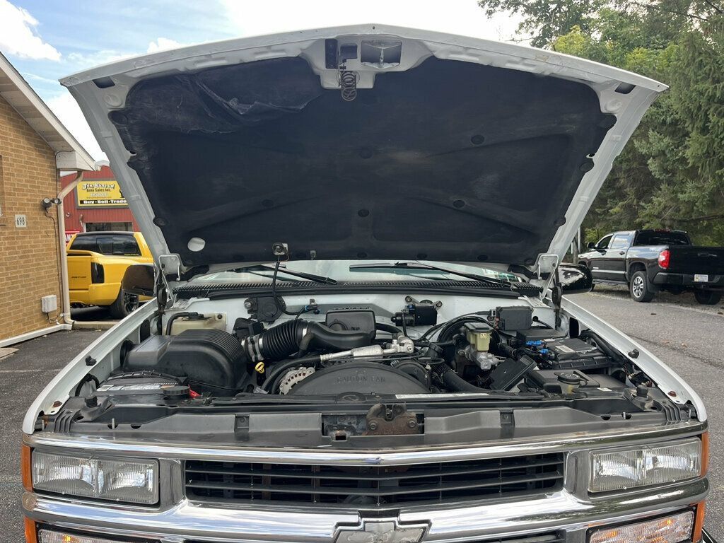 Used 1996 Chevrolet Tahoe 4WD 2-Door image 52