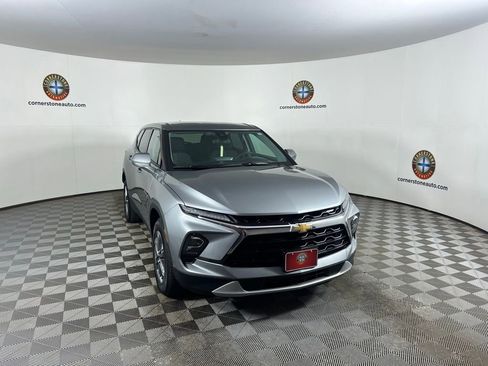 Used 2025 Chevrolet Blazer LT image 18