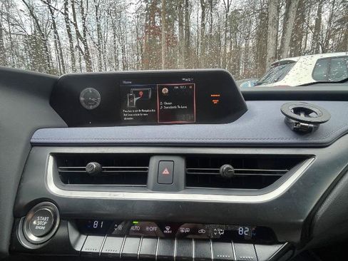 Used 2021 Lexus UX 200 w/ Premium Package image 22