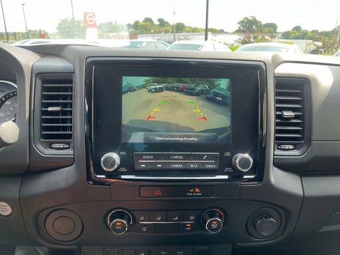Used 2022 Nissan Frontier S w/ Technology Package RWD image 19