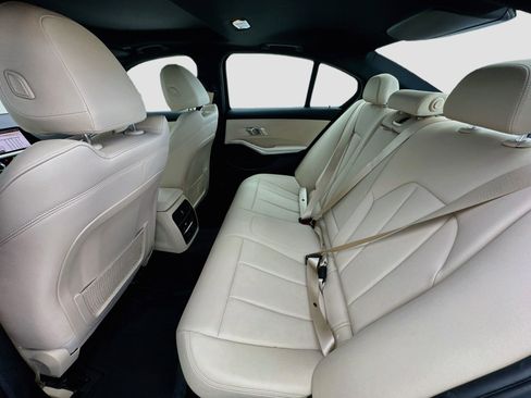 Used 2019 BMW 330i Sedan w/ Driving Assistance Package RWD image 16