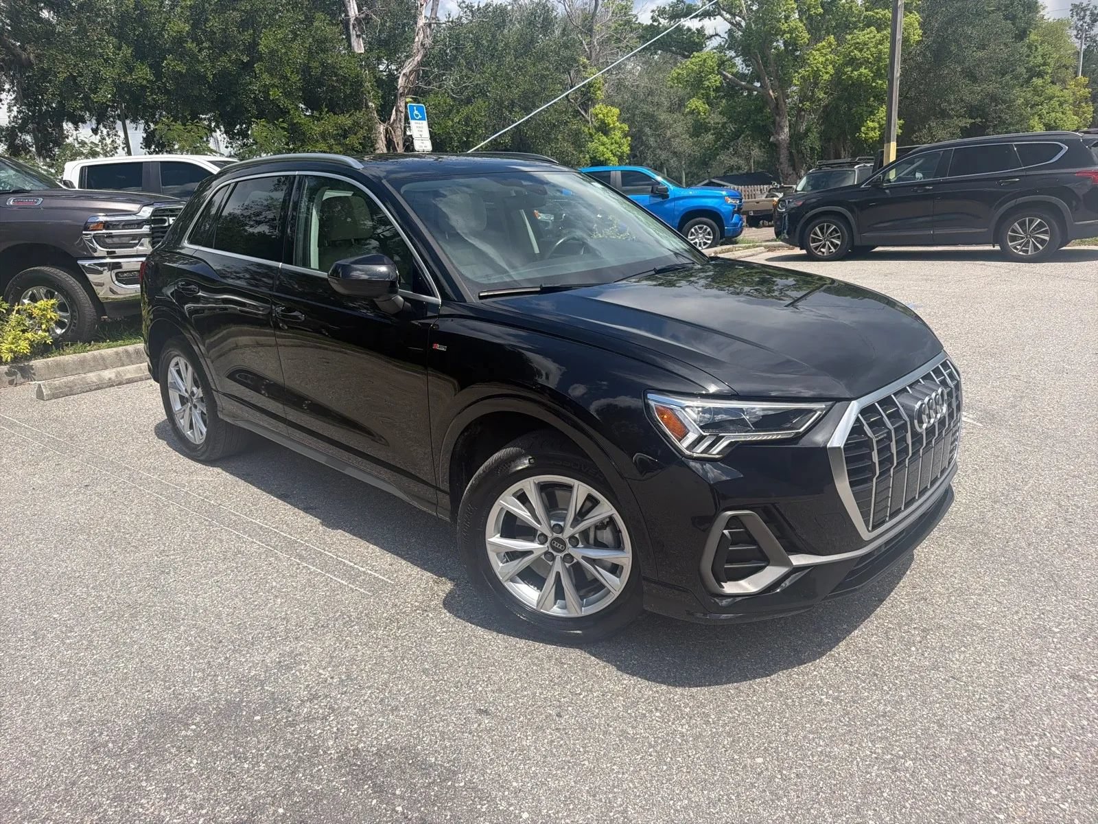 Used 2025 Audi Q3 2.0T Premium AWD/4WD image 7