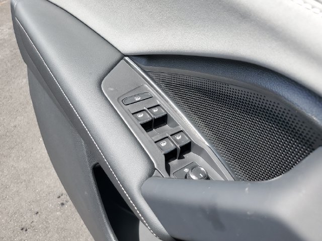 New 2026 Volkswagen Tiguan SE R-Line FWD image 30