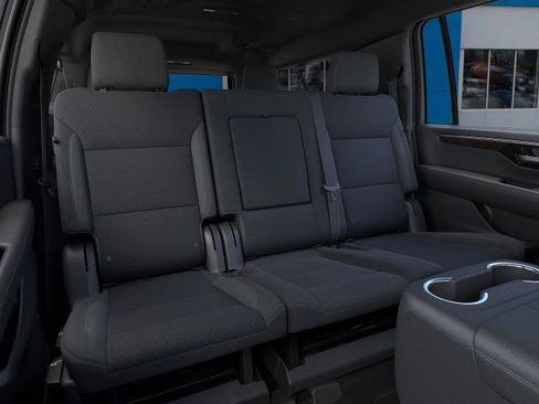 New 2026 Chevrolet Suburban LS AWD/4WD image 17
