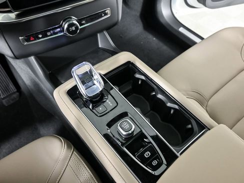 New 2026 Volvo XC90 T8 Plus w/ Protection Package AWD/4WD image 17