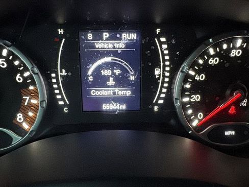 Used 2023 Jeep Renegade Latitude image 17