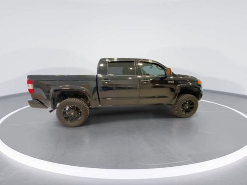 Used 2014 Toyota Tundra Platinum image 9