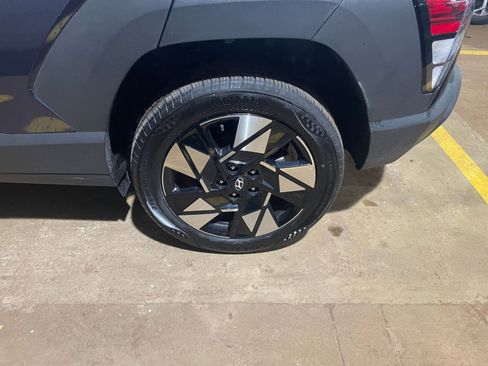 Used 2025 Hyundai Kona SEL image 30