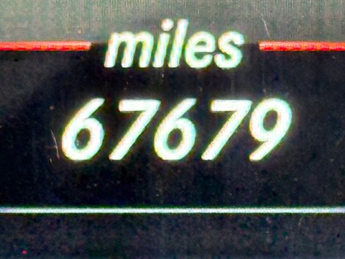 Used 2014 Mercedes-Benz E 350 Luxury image 23