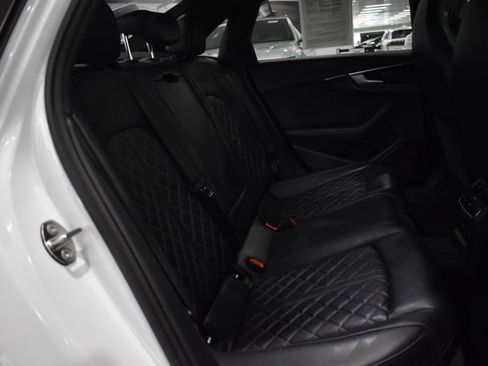 Used 2022 Audi S4 Premium Plus w/ Premium Plus Package image 36