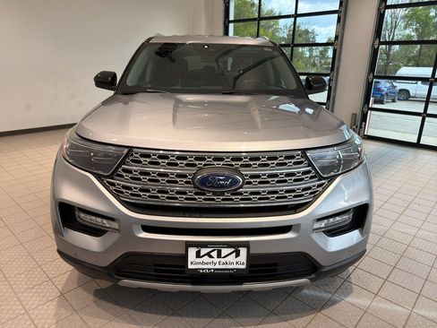 Used 2022 Ford Explorer Limited image 8