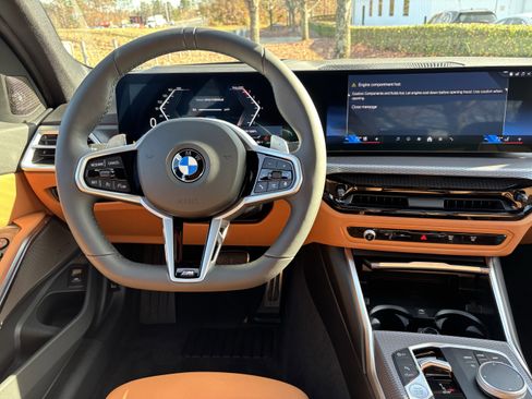 Used 2026 BMW 330i Sedan w/ M Sport Package image 19