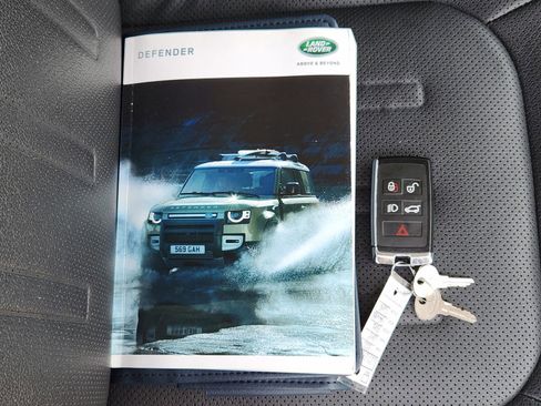 Used 2020 Land Rover Defender 110 First Edition AWD/4WD image 44