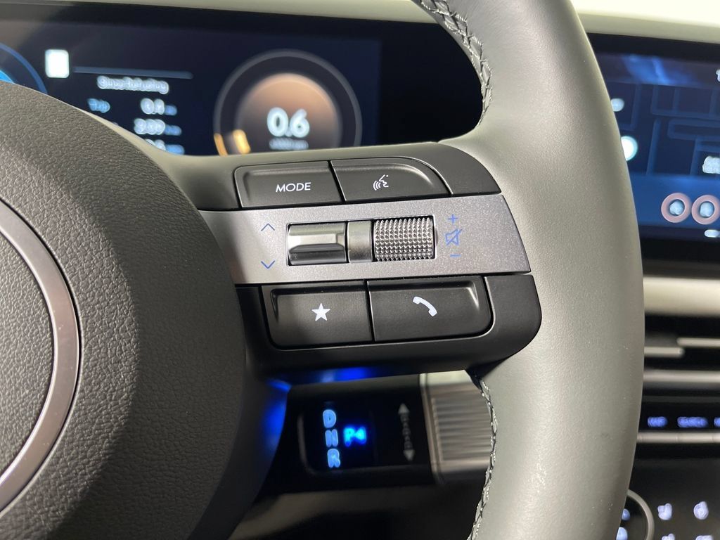 New 2026 Hyundai Tucson Limited FWD image 29