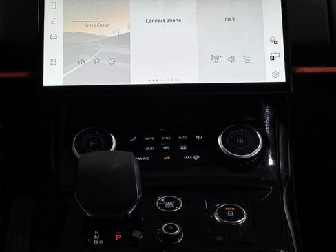 Used 2023 Land Rover Range Rover Sport SE image 15