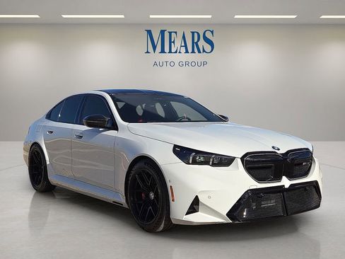 Used 2026 BMW M5 w/ Carbon Package image 7