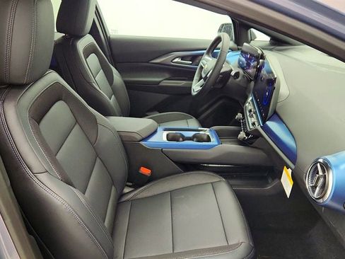 Used 2026 Chevrolet Equinox EV LT image 24