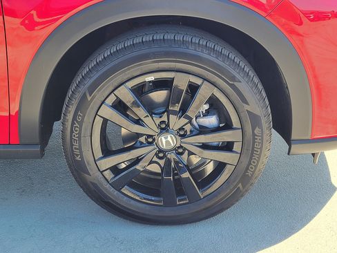 Certified 2026 Honda HR-V Sport image 5