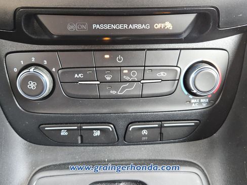 Used 2019 Ford Transit Connect XL image 17