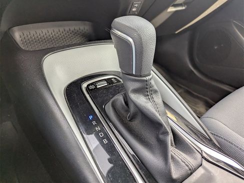 Certified 2025 Toyota Corolla SE image 13