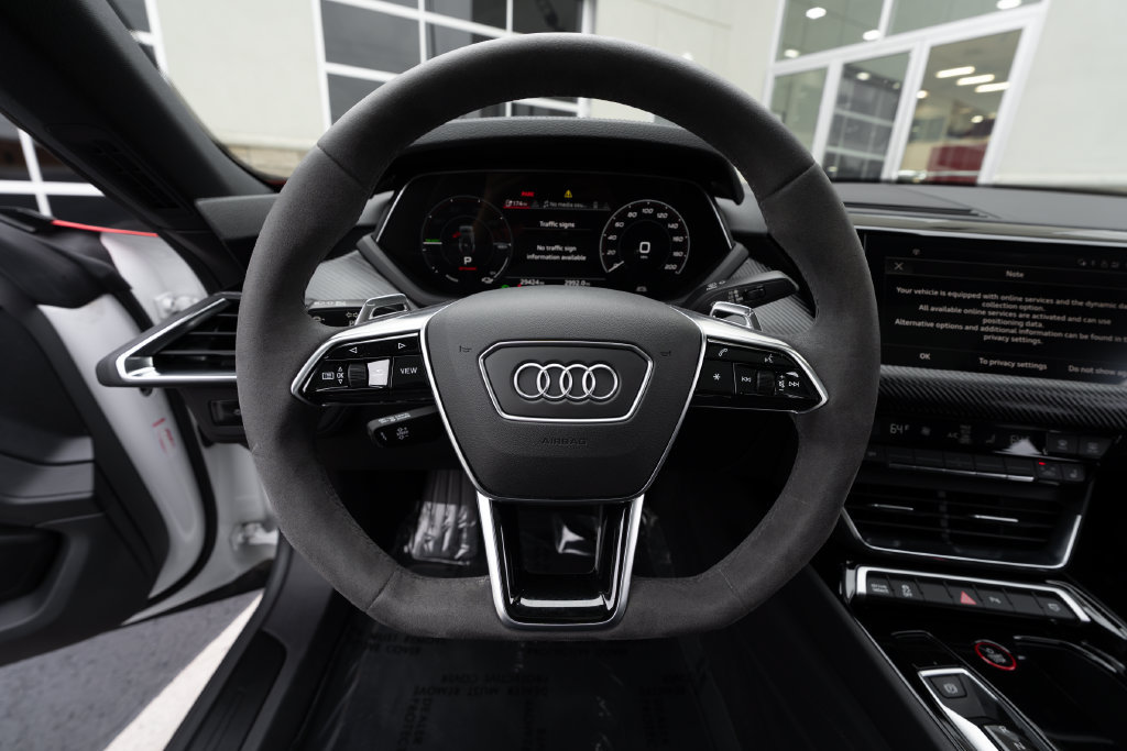 Used 2022 Audi e-tron GT Premium Plus AWD/4WD image 22