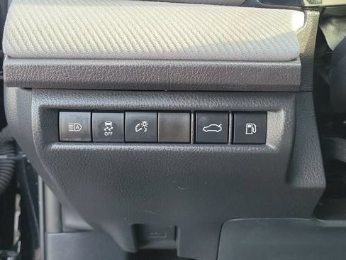 Used 2025 Toyota Camry SE w/ Convenience Package FWD image 25