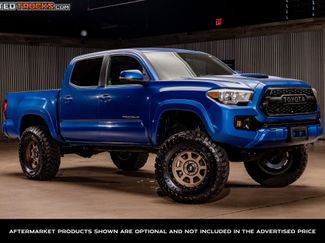 Used 2018 Toyota Tacoma TRD Sport image 1
