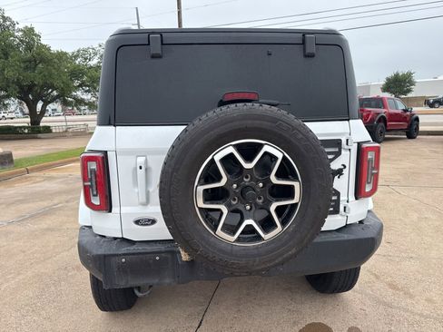Used 2024 Ford Bronco Outer Banks AWD/4WD image 6