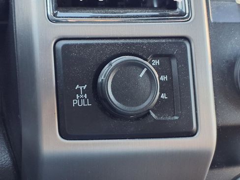 Used 2021 Ford F350 Platinum w/ Tremor Off-Road Package image 10