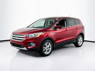Used 2017 Ford Escape SE AWD/4WD video 1