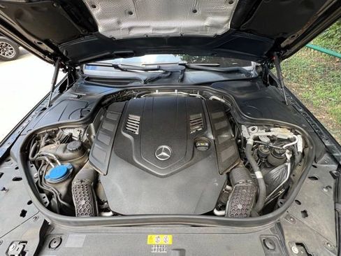 Used 2018 Mercedes-Benz S 560 Sedan image 28