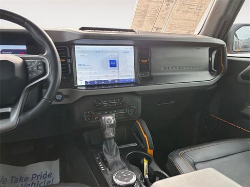 Used 2021 Ford Bronco Badlands image 11