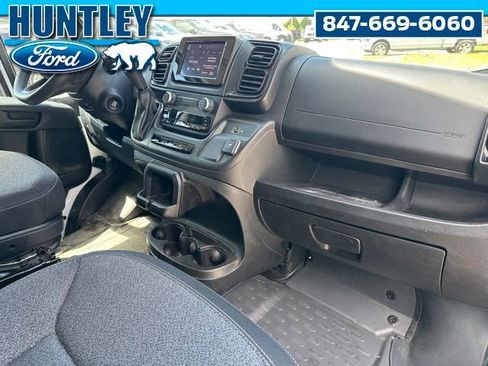 Used 2025 RAM ProMaster 2500 FWD image 9