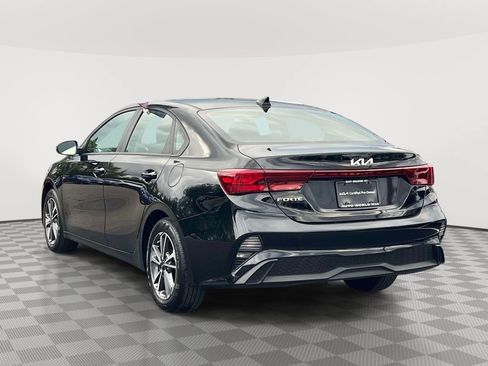 Certified 2023 Kia Forte LXS w/ LXS Technology Package FWD image 5