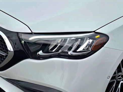 Used 2025 Mercedes-Benz E 350 4MATIC Sedan image 27