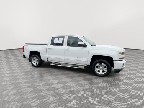 Used 2018 Chevrolet Silverado 1500 LT w/ All Star Edition image 2