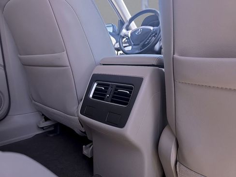 Used 2017 Acura RDX FWD w/ Advance Package image 19