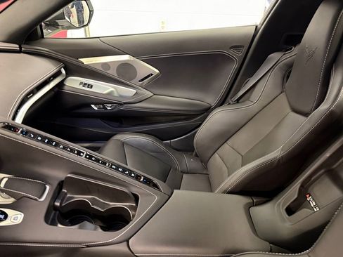 Used 2023 Chevrolet Corvette Z06 image 7