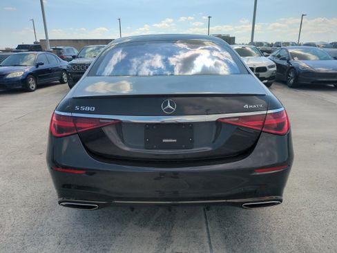 Used 2023 Mercedes-Benz S 580 4MATIC Sedan image 6