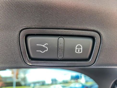 New 2025 Alfa Romeo Stelvio Sprint w/ Convenience Package image 19