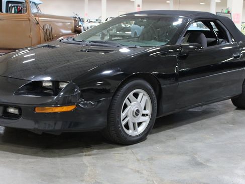 Used 1995 Chevrolet Camaro Z28 RWD image 21
